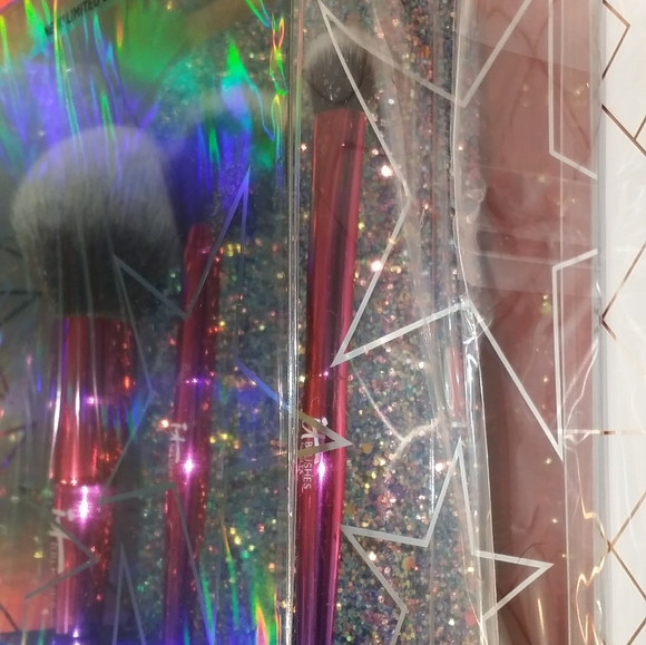 NEW It Cosmetics Brushes for Ulta Rockstar Brushes - Picture 7 of 9
